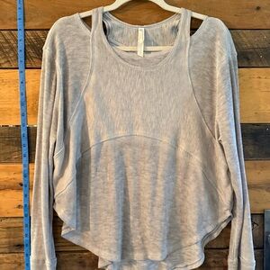 FP Movement Cold-Shoulder Waffle Knit Long Sleeve Top – Gray (M/L)